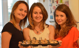 Video: brioşă-cheesecake vegană, cu 7 ingrediente sănătoase şi încă trei frumoase