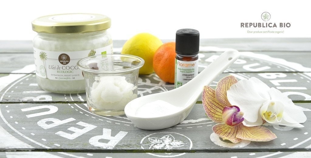 Cum să-ți albești dinții în mod natural, rețetă home-made în doi pași