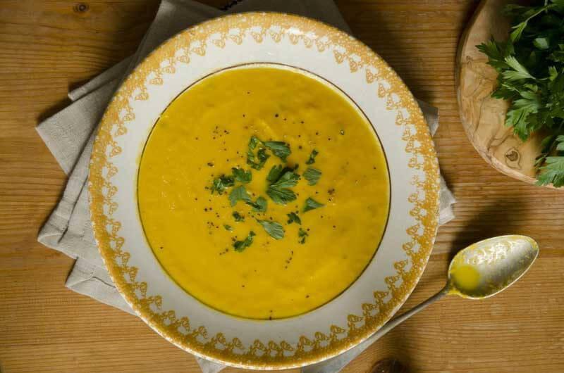 Supă cremă bio-delicioasă de năut, cu o surpriză...