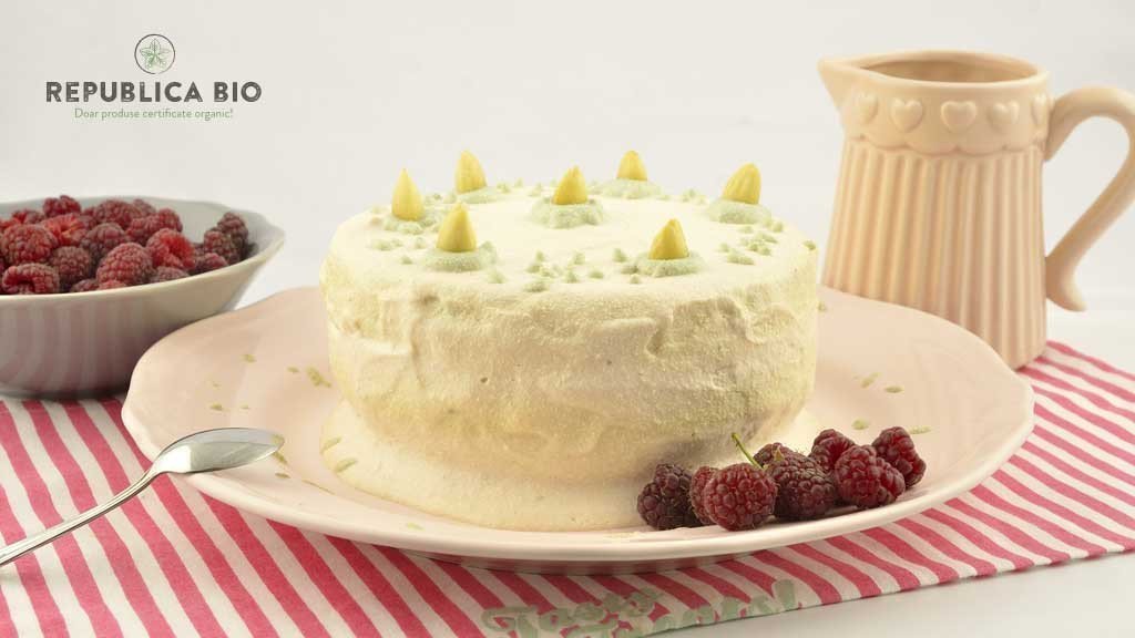 Video: Tort cu chlorella aromat cu lime și zmeură